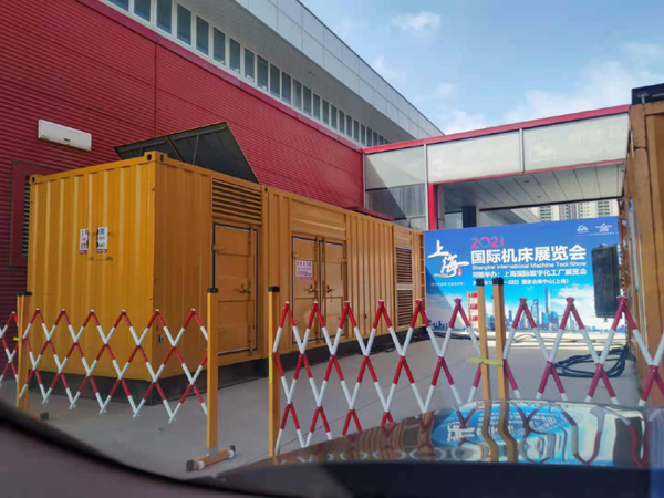 和龙发电车出租-发电机无电压或电压太低怎么办？
